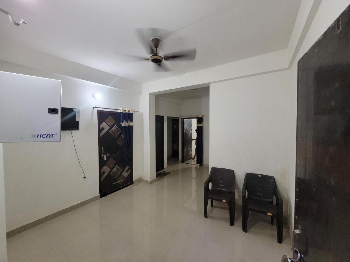 Skv Sharma Ji Guest house Varanasi