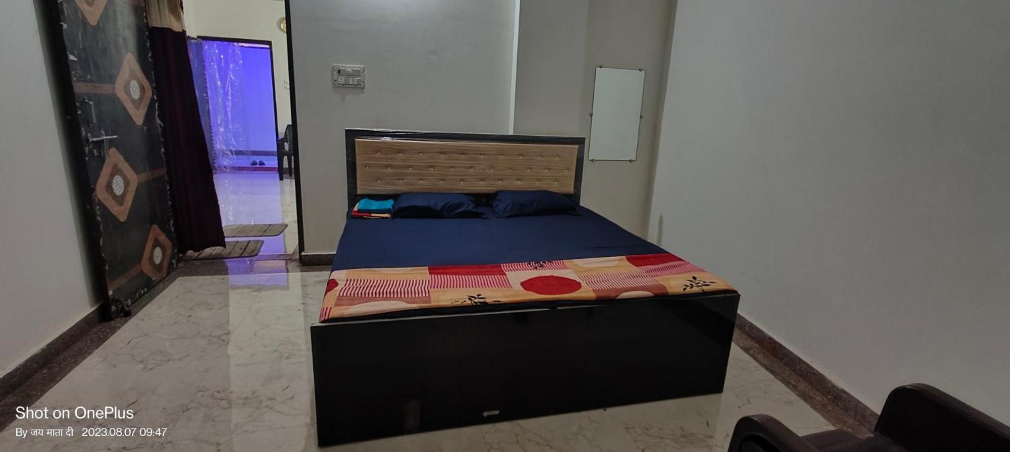Skv Sharma Ji Guest house Varanasi